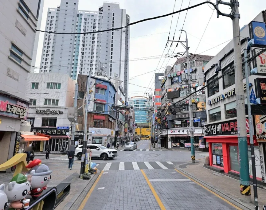 동래역 인근 명륜1번가 1층 상가 임대