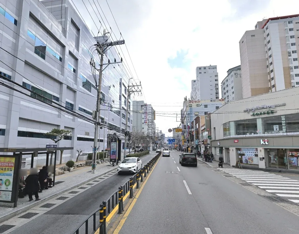 동래구 명륜동 메가마트옆 KT골목 대로변 4층 상가임대